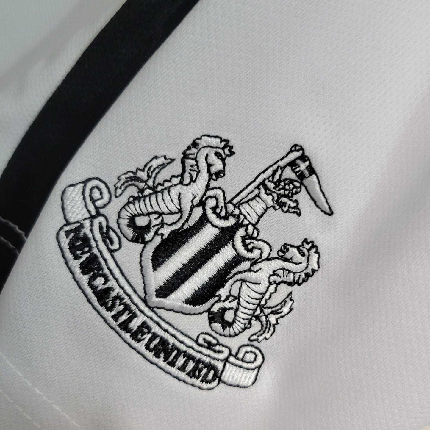 Kit de Criança - Newcastle Alternativa 23/24