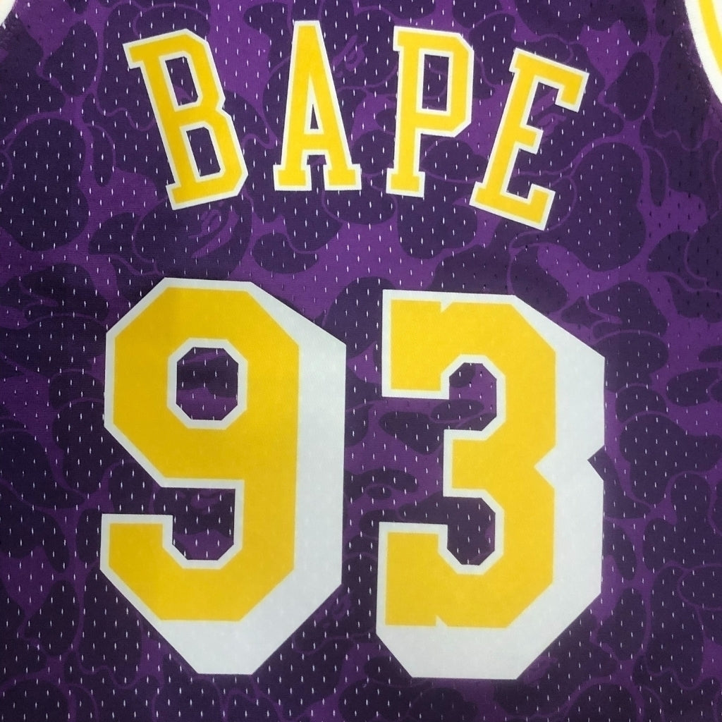 Regata Los Angeles Lakers BAPE X Mitchell & Ness 1993 Roxa