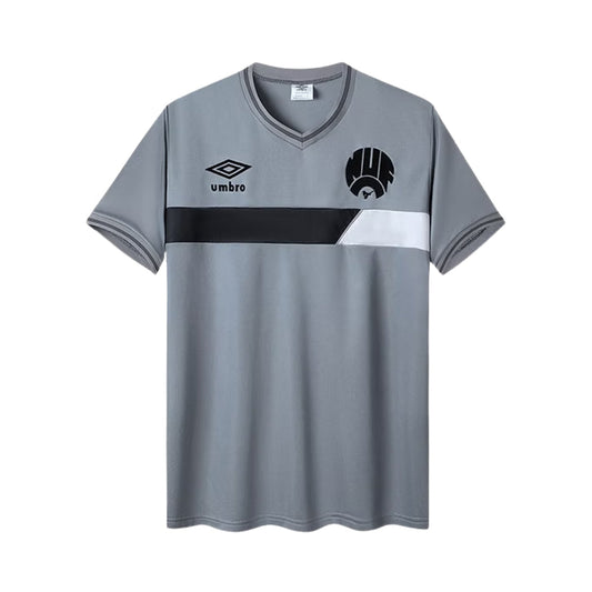 Newcastle Alternativa 83/84