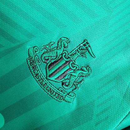 Kit de Criança - Newcastle Alternativa 23/24